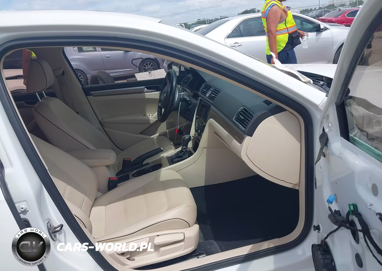 2017 Volkswagen Passat 1.8T Se VIN:1VWBT7A34HC024424 - 5