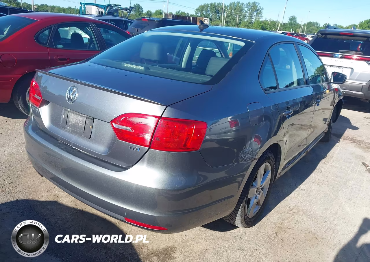 2012 Volkswagen Jetta 2.0L Tdi VIN:3VW3L7AJ4CM314673 - 4