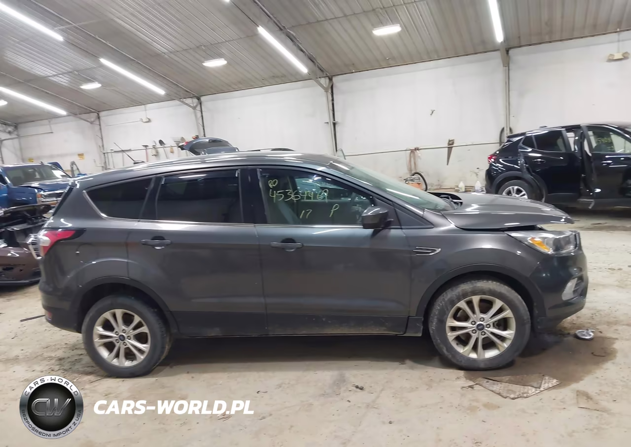 2017 Ford Escape Se VIN:1FMCU9GD9HUB86961 - 14