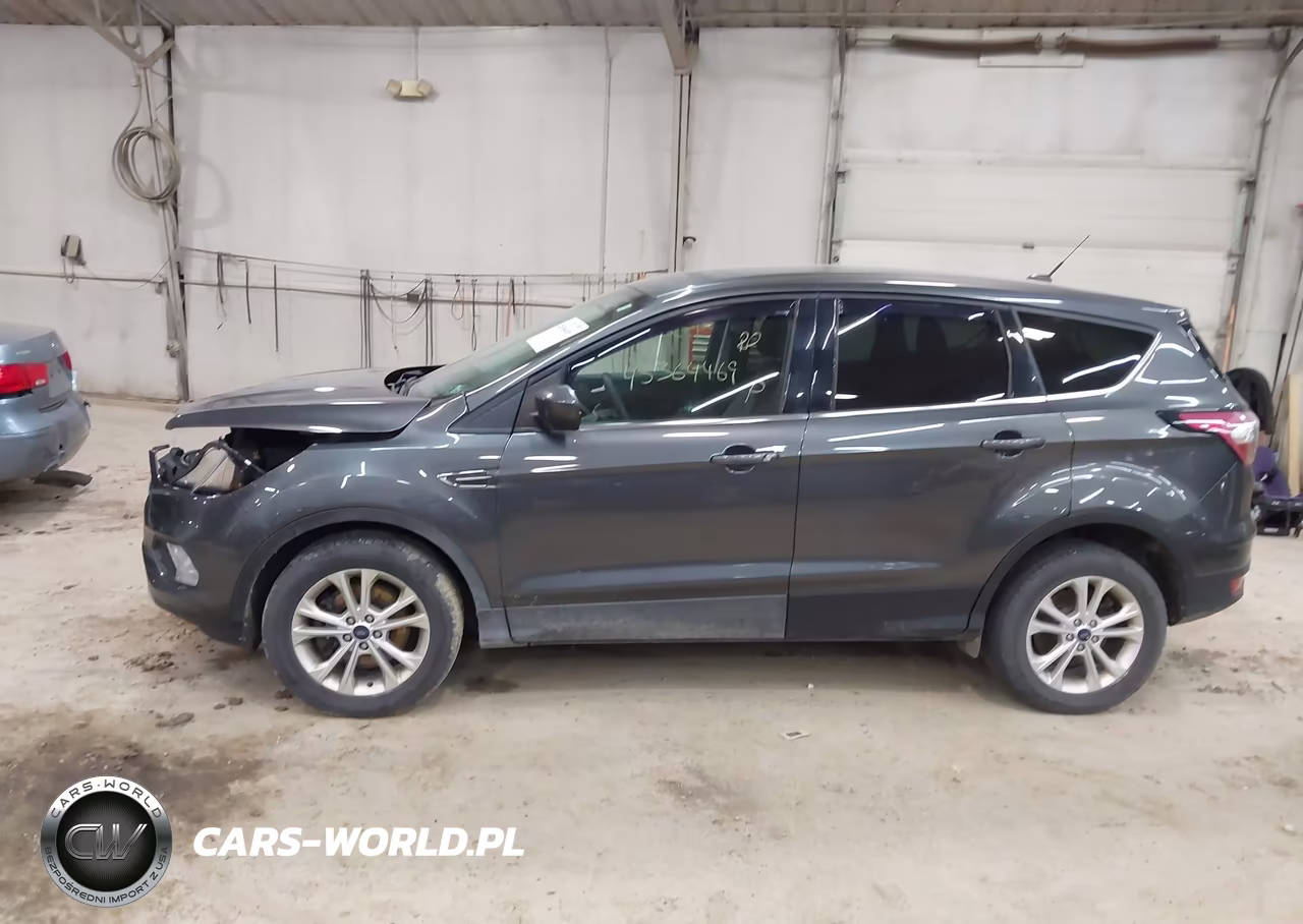 2017 Ford Escape Se VIN:1FMCU9GD9HUB86961 - 15