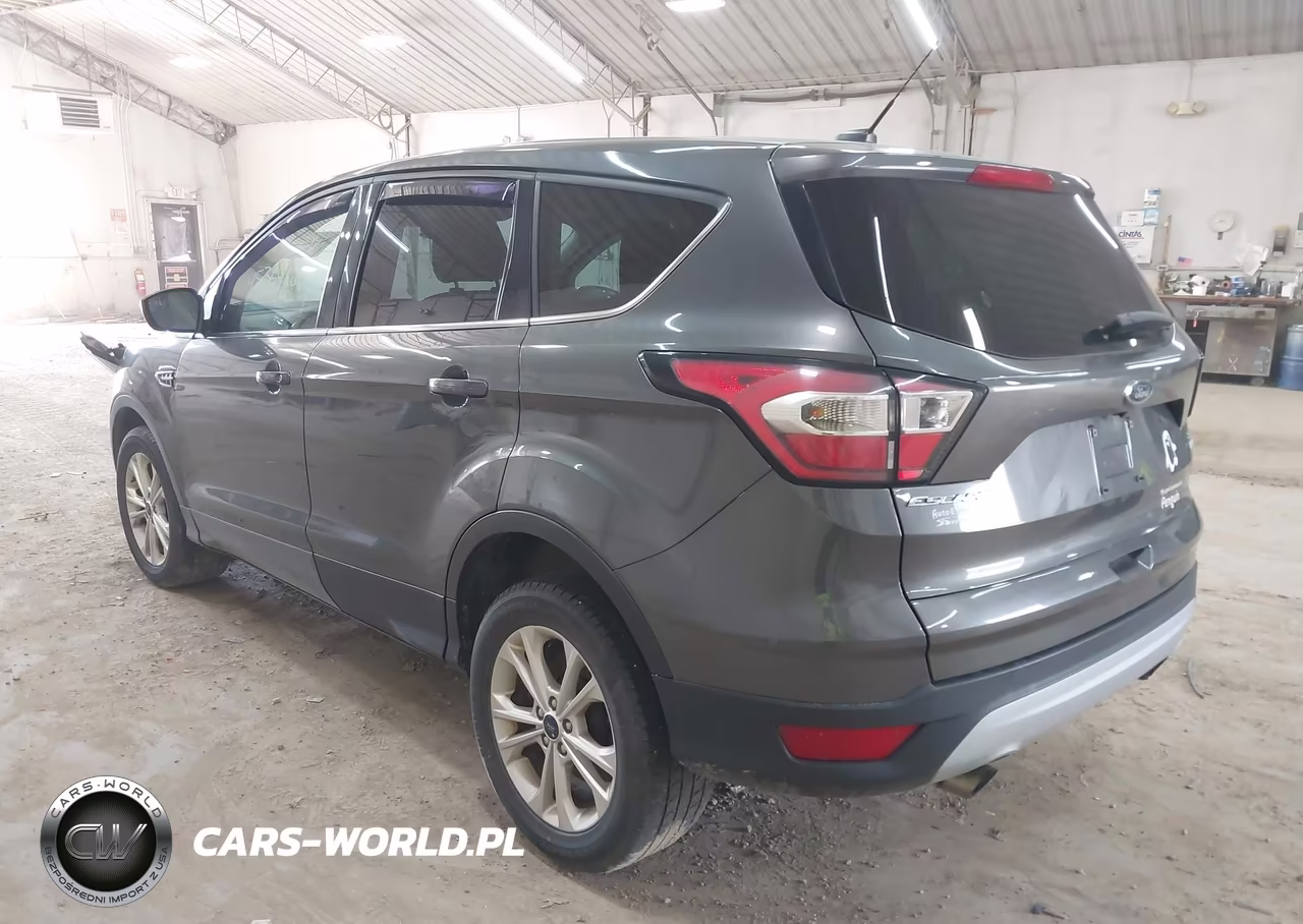 2017 Ford Escape Se VIN:1FMCU9GD9HUB86961 - 3