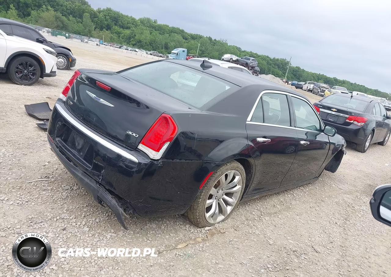 2019 Chrysler 300 Limited VIN:2C3CCAEG8KH698098 - 14