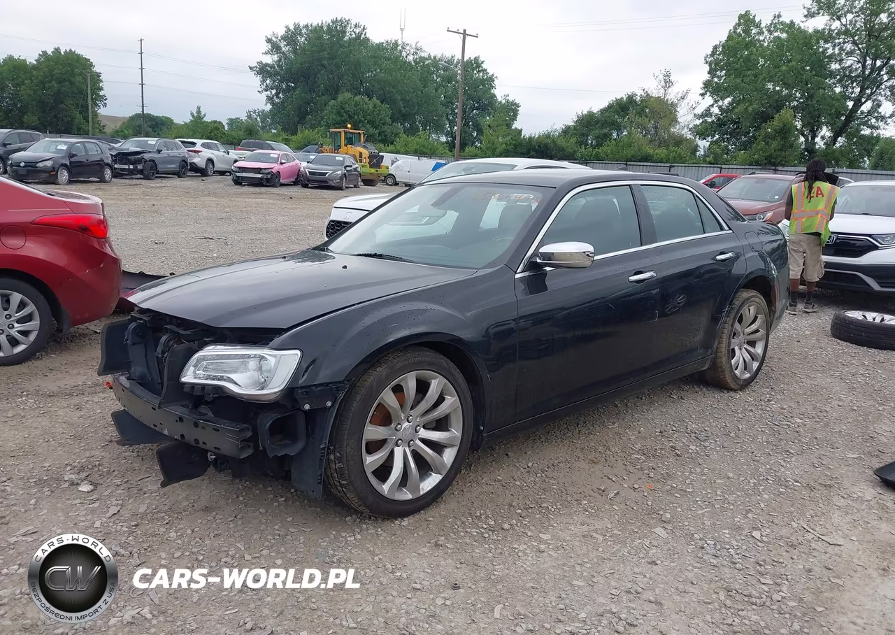 2019 Chrysler 300 Limited VIN:2C3CCAEG8KH698098 - 2