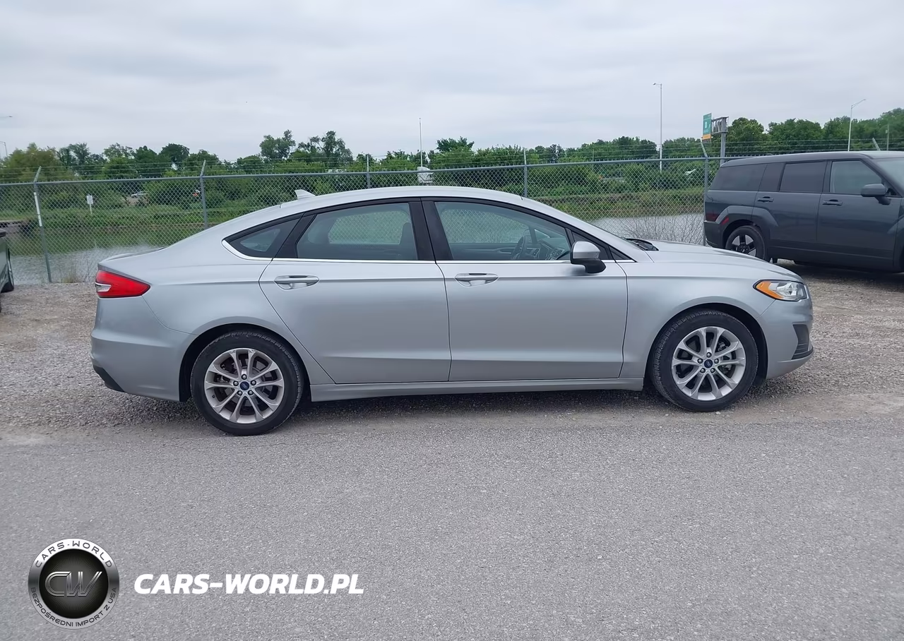 2020 Ford Fusion Hybrid Se VIN:3FA6P0LU8LR197028 - 15