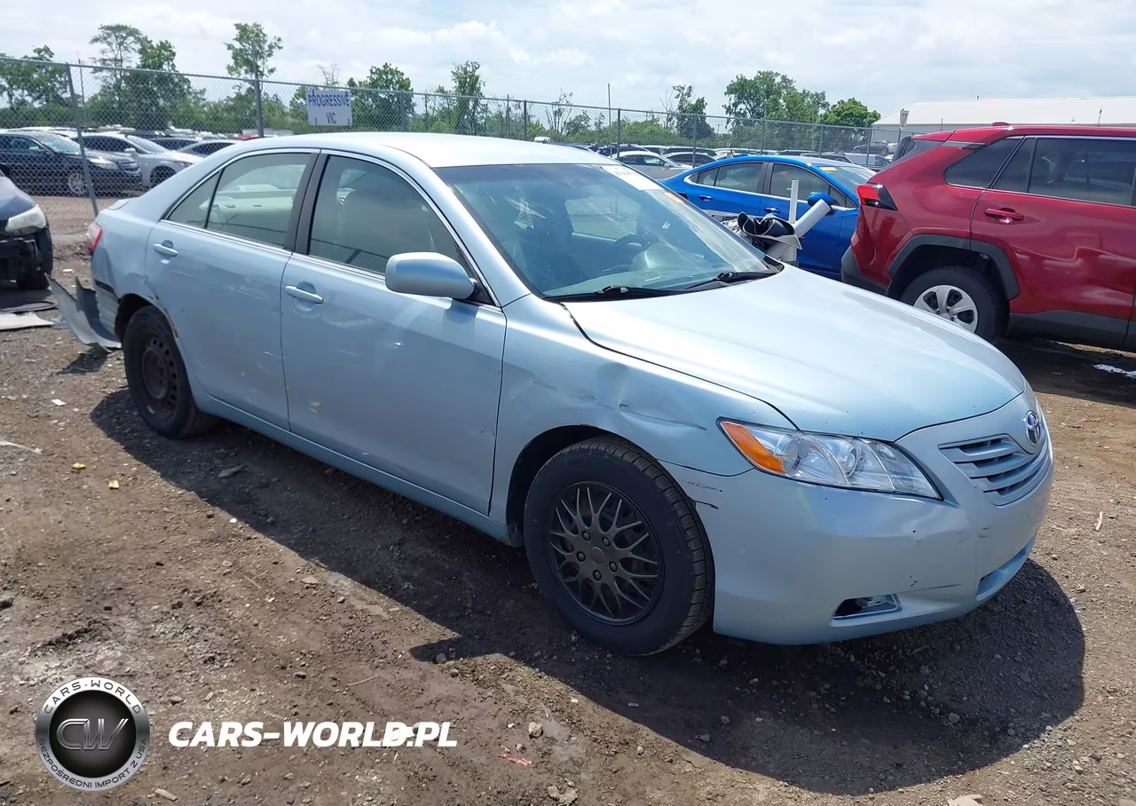 2009 Toyota Camry Le – zdjęcie 1 z 17