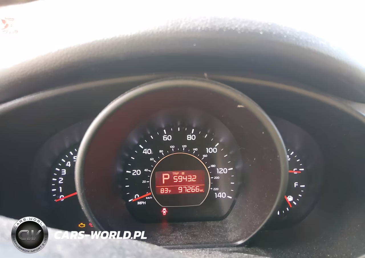 2016 Kia Soul + VIN:KNDJP3A55G7316622 - 7