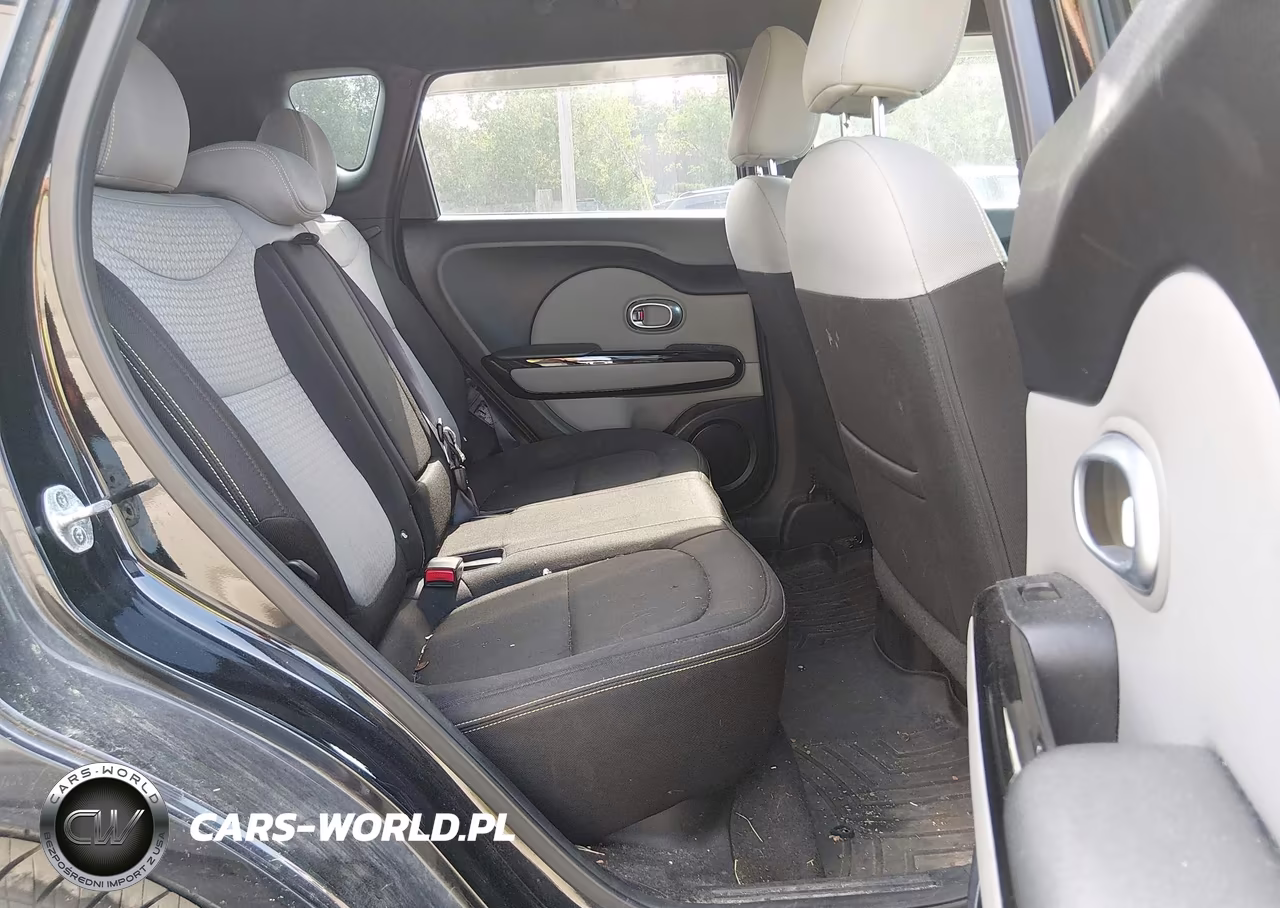 2016 Kia Soul + VIN:KNDJP3A55G7316622 - 8