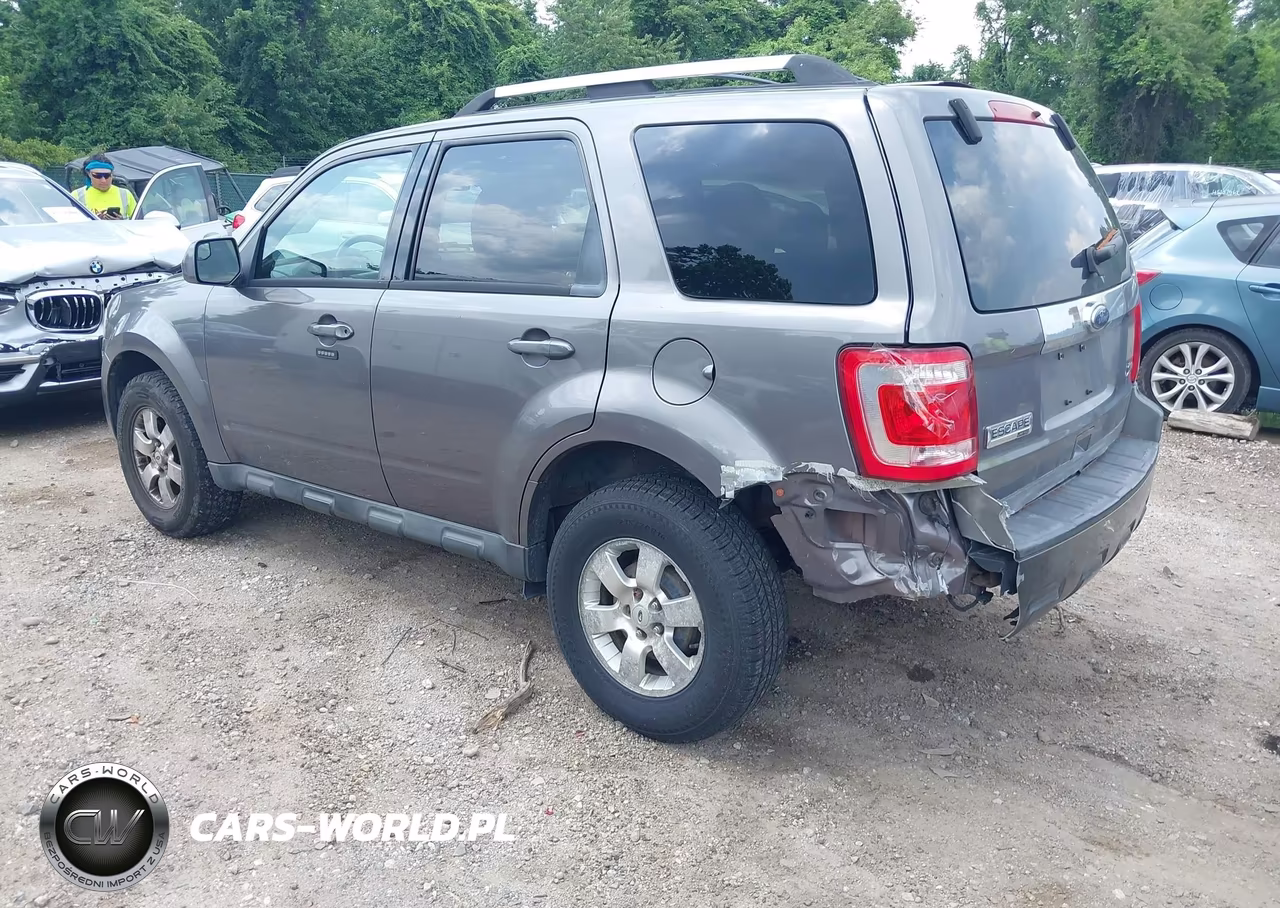 2010 Ford Escape Limited VIN:1FMCU9EG1AKD20666 - 3