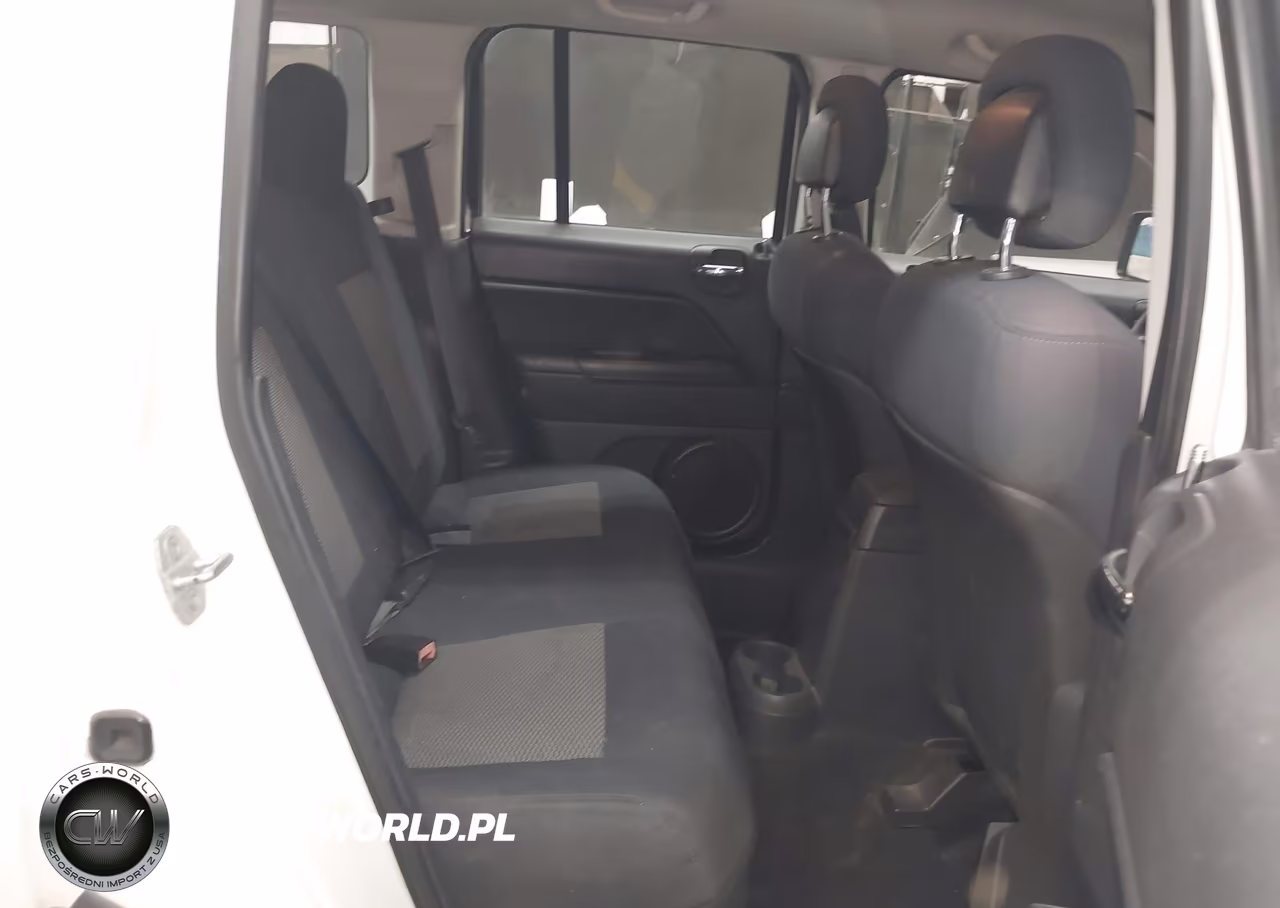 2010 Jeep Patriot Sport VIN:1J4NT2GB0AD617659 - 8