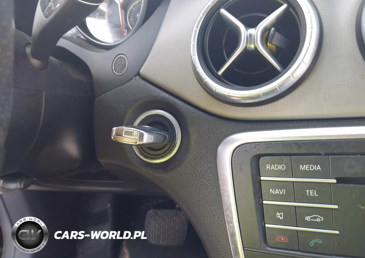 2017 Mercedes-Benz Cla 250 VIN:WDDSJ4EB9HN478879 - 11
