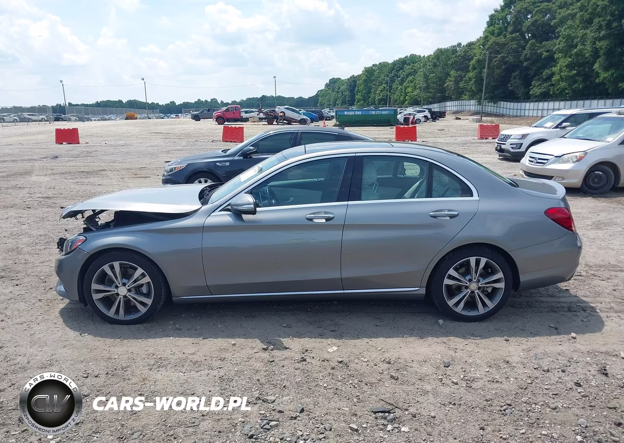 2015 Mercedes-Benz C 300 VIN:55SWF4JB4FU083246 - 15