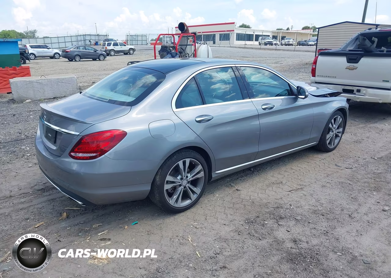 2015 Mercedes-Benz C 300 VIN:55SWF4JB4FU083246 - 4