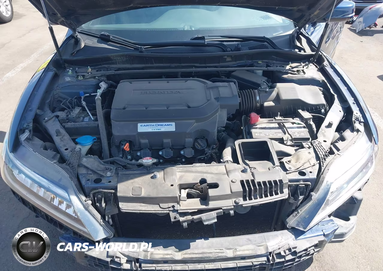 2017 Honda Accord Touring V6 VIN:1HGCT2B0XHA001144 - 10
