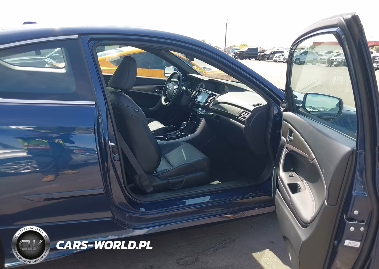 2017 Honda Accord Touring V6 VIN:1HGCT2B0XHA001144 - 5