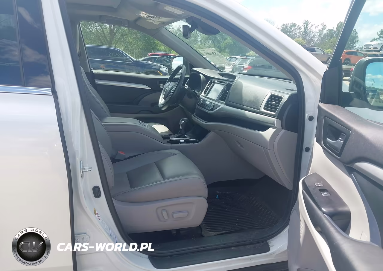 2017 Toyota Highlander Xle VIN:5TDJZRFH4HS521856 - 5