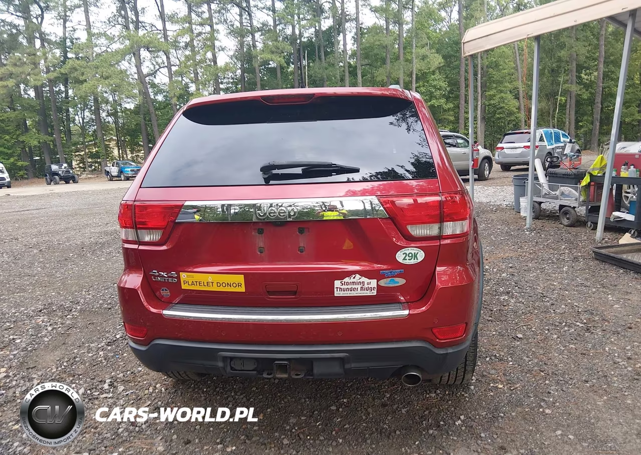 2011 Jeep Grand Cherokee Limited VIN:1J4RR5GGXBC702447 - 17