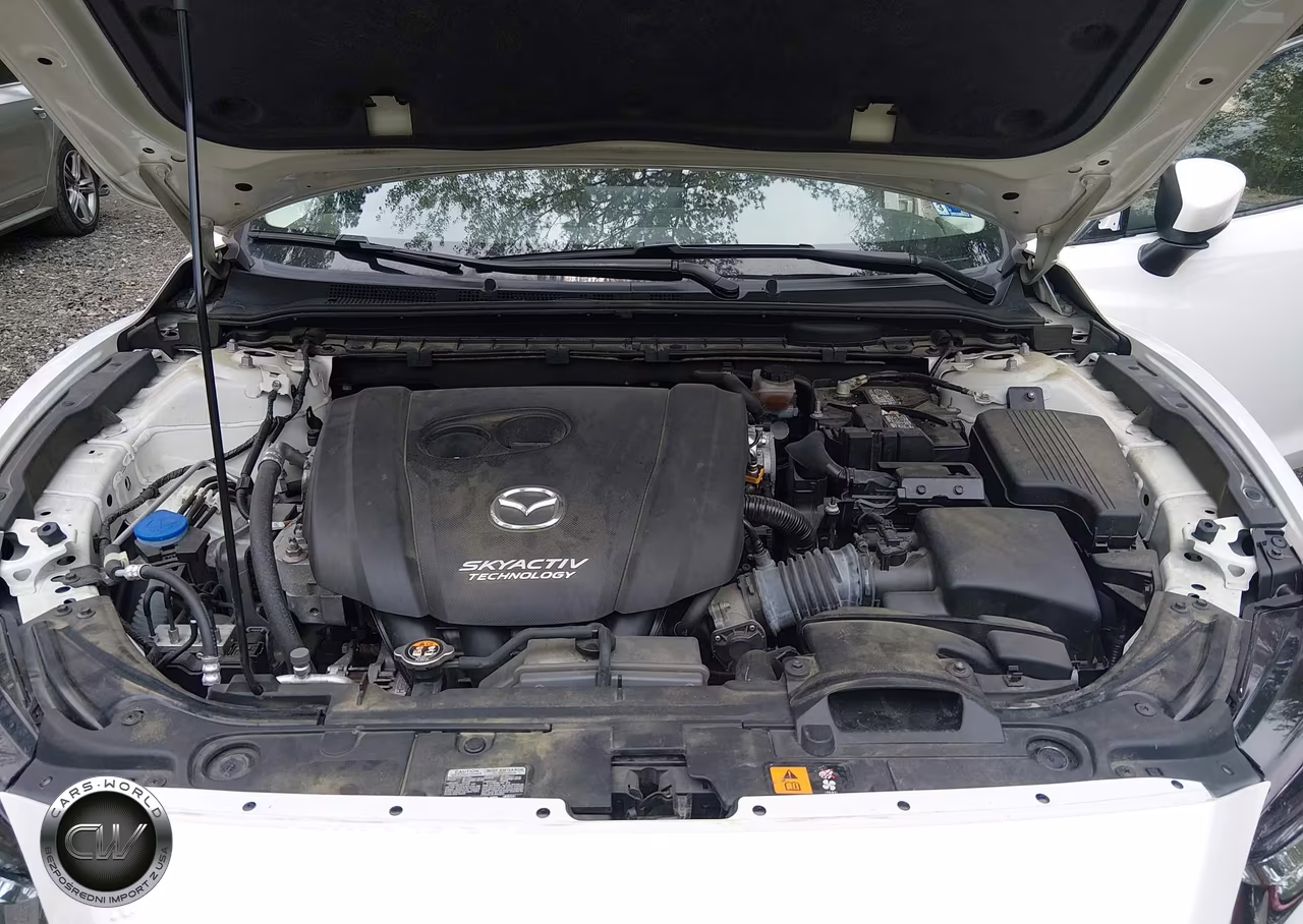 2018 Mazda Mazda6 Touring VIN:JM1GL1VM5J1328047 - 10