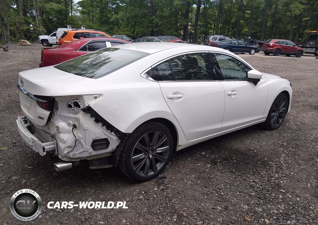 2018 Mazda Mazda6 Touring VIN:JM1GL1VM5J1328047 - 4