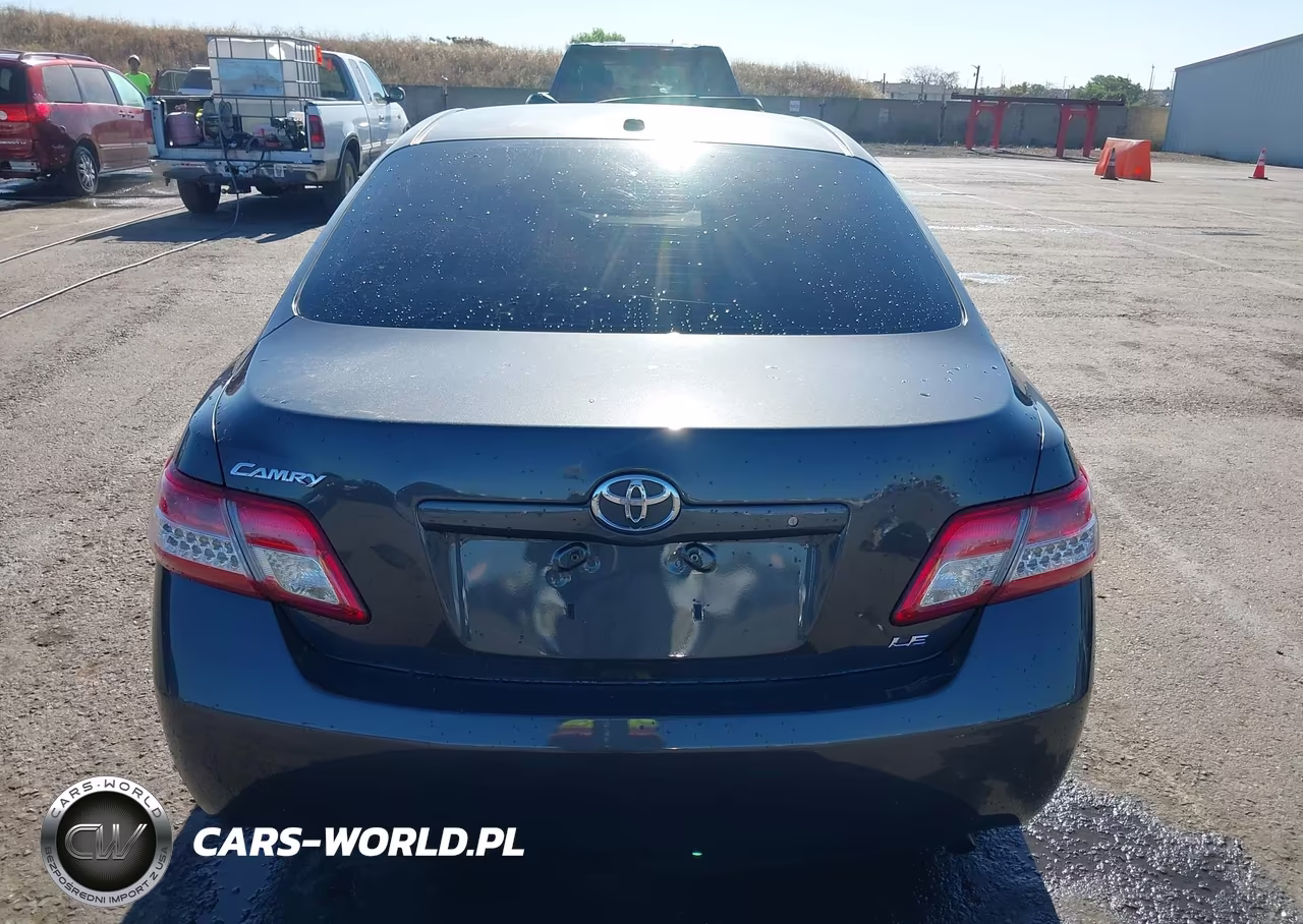 2011 Toyota Camry Le VIN:4T1BF3EKXBU170618 - 16
