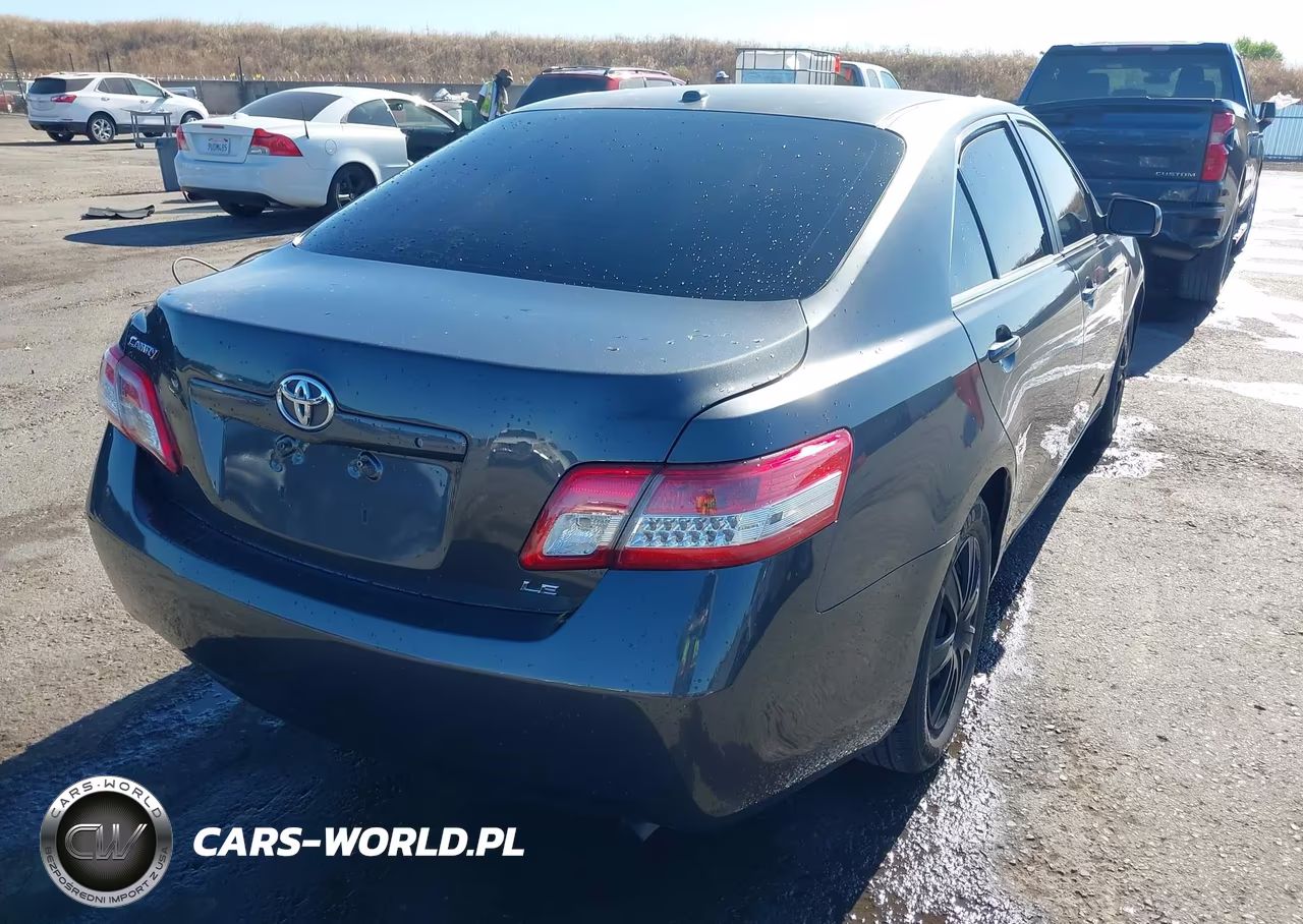 2011 Toyota Camry Le VIN:4T1BF3EKXBU170618 - 4