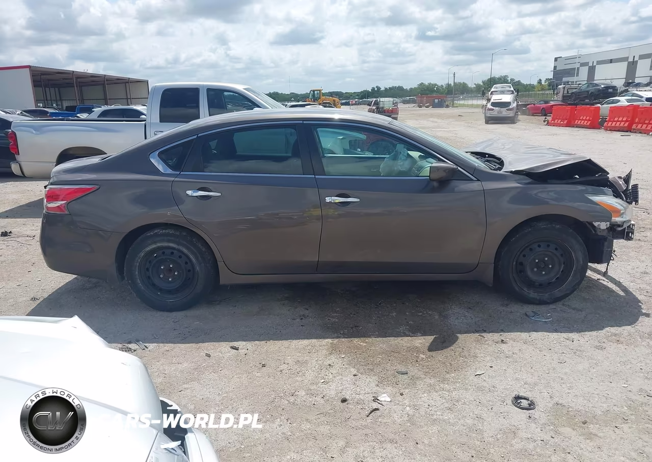 2015 Nissan Altima 2.5 S VIN:1N4AL3AP4FN904122 - 14