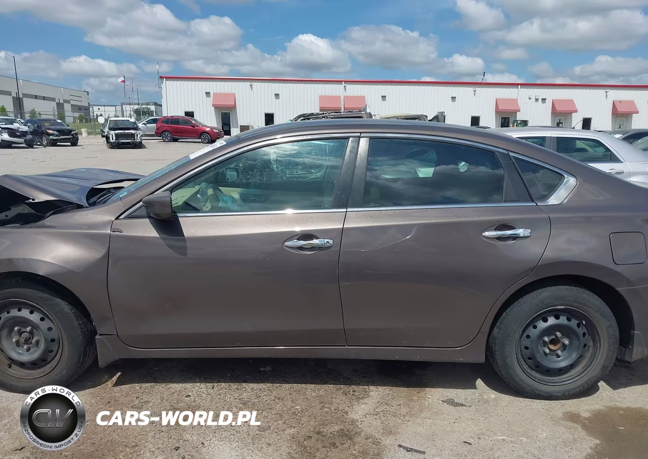 2015 Nissan Altima 2.5 S VIN:1N4AL3AP4FN904122 - 15