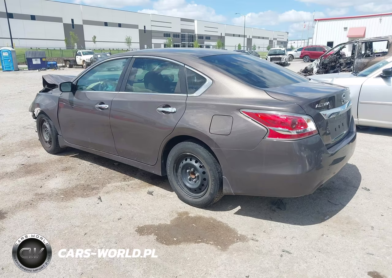 2015 Nissan Altima 2.5 S VIN:1N4AL3AP4FN904122 - 3