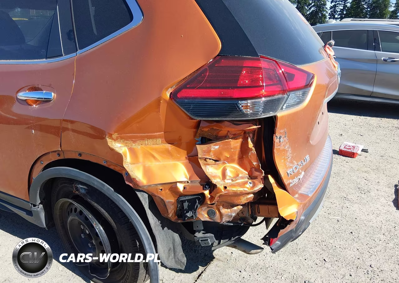2017 Nissan Rogue S VIN:JN8AT2MT0HW144494 - 6