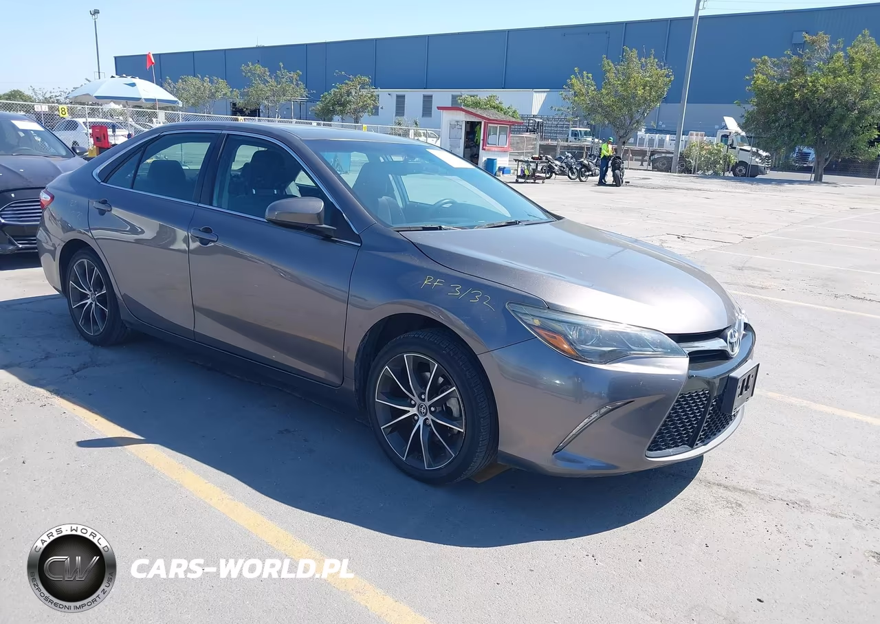 2017 Toyota Camry Xse V6 – zdjęcie 1 z 16