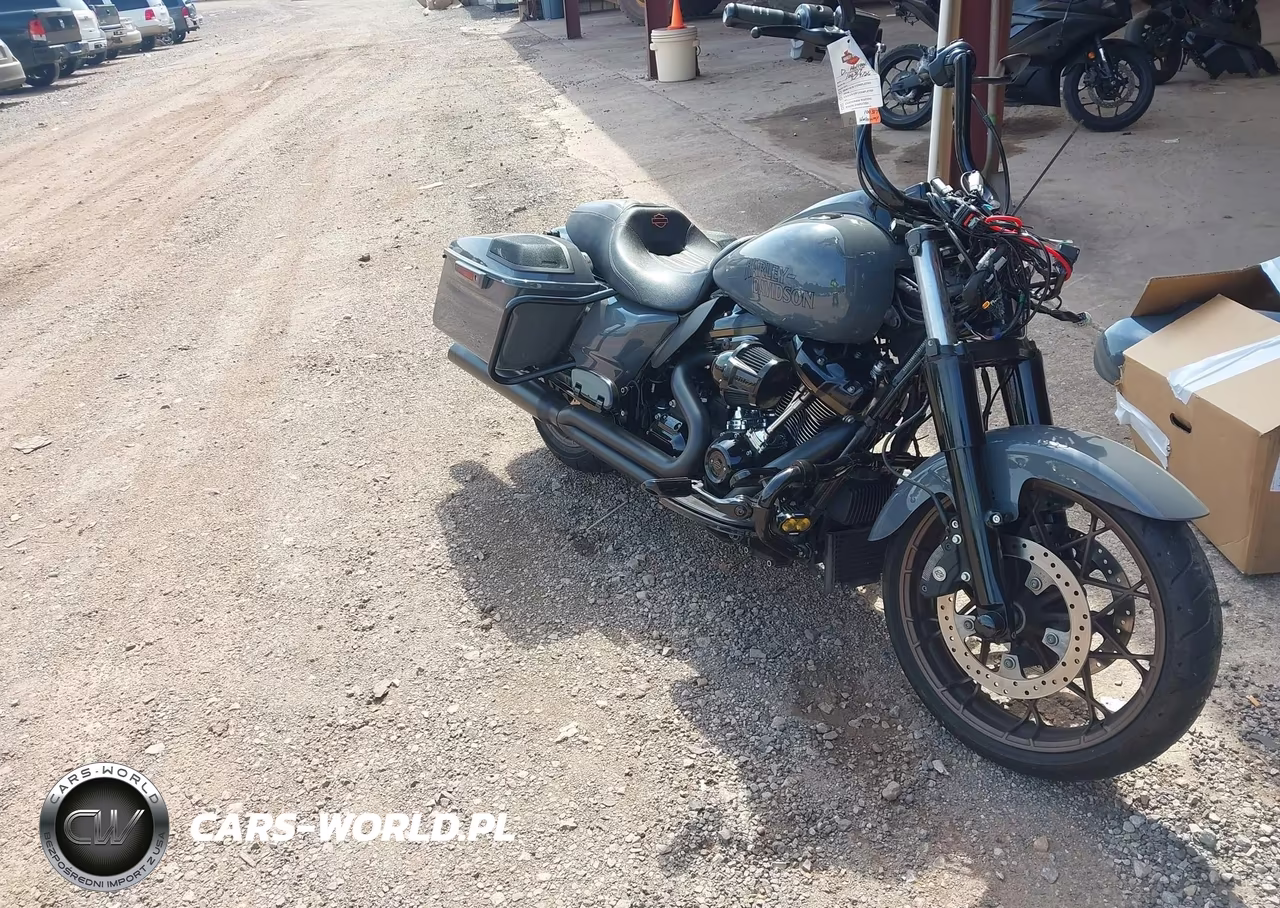 2022 Harley-Davidson Flhxst – zdjęcie 1 z 13