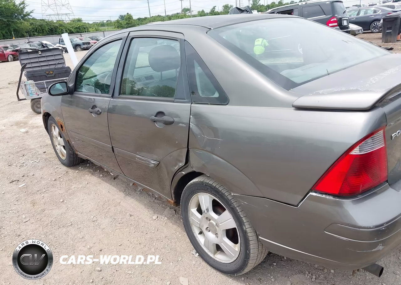 2005 Ford Focus Zx4 VIN:1FAFP34N15W265307 - 6