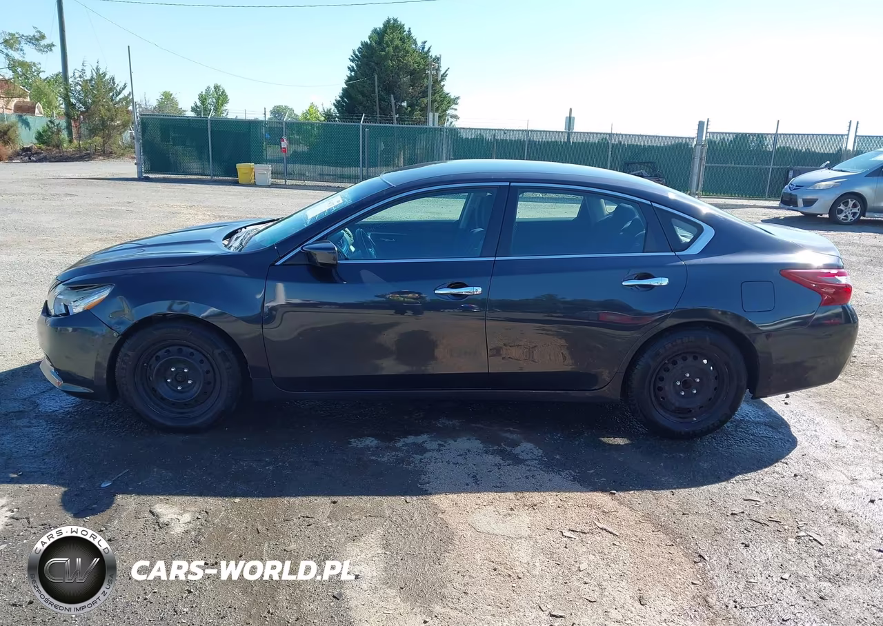 2018 Nissan Altima 2.5 S VIN:1N4AL3AP6JC121355 - 15
