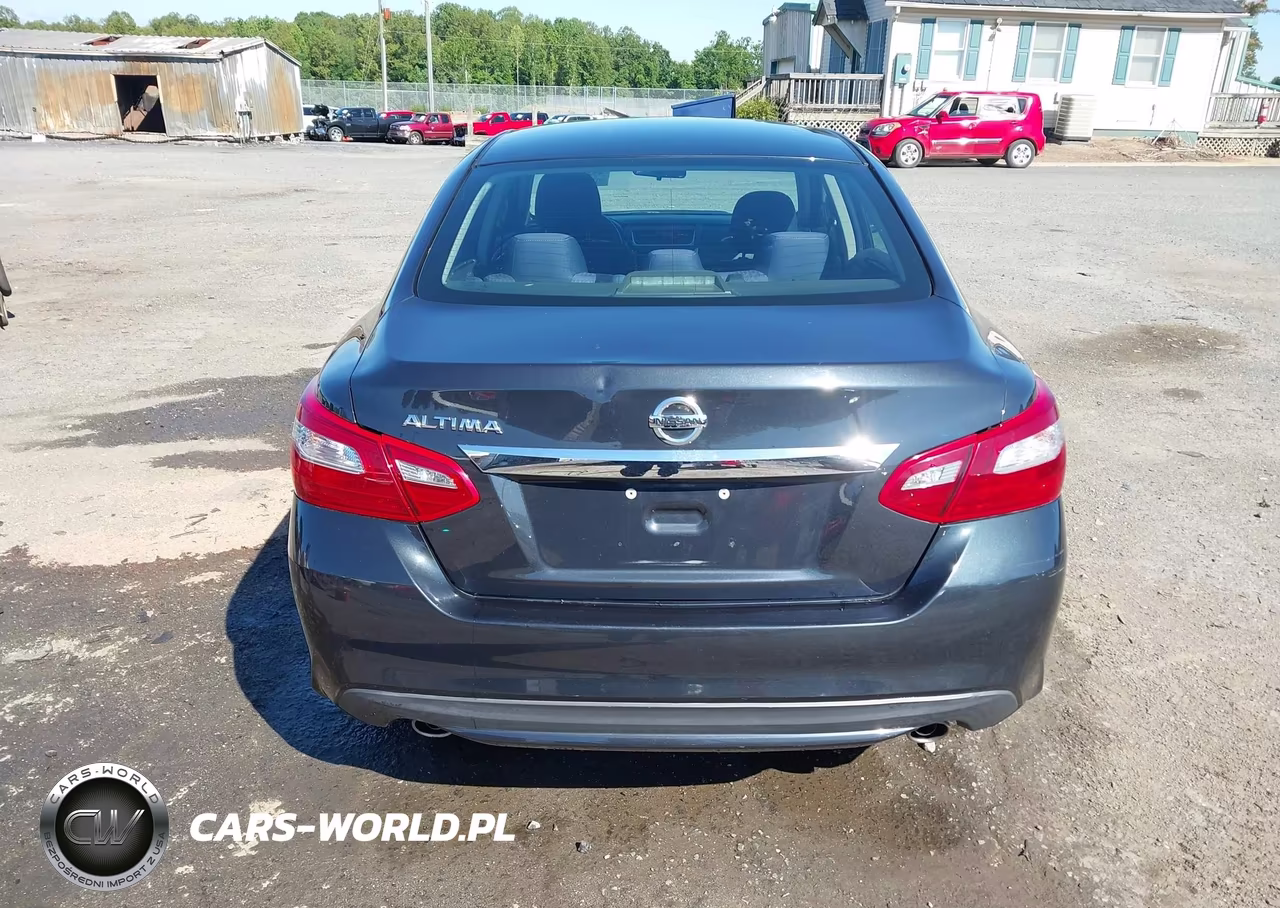 2018 Nissan Altima 2.5 S VIN:1N4AL3AP6JC121355 - 17