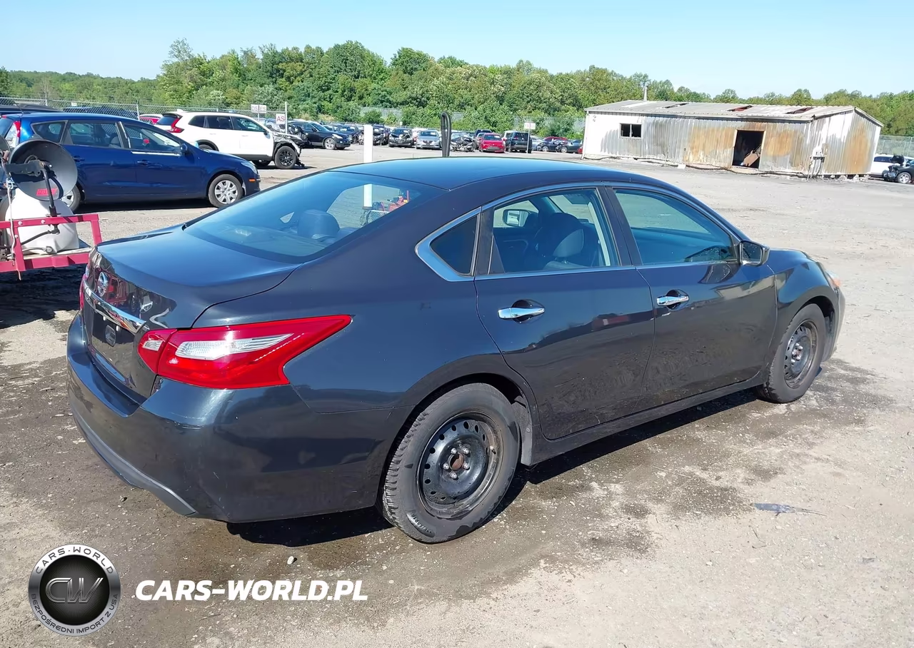 2018 Nissan Altima 2.5 S VIN:1N4AL3AP6JC121355 - 4