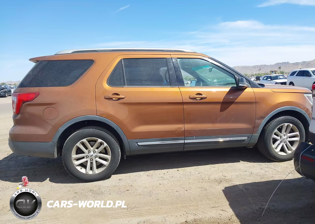 2017 Ford Explorer Xlt VIN:1FM5K7D83HGA69949 - 13