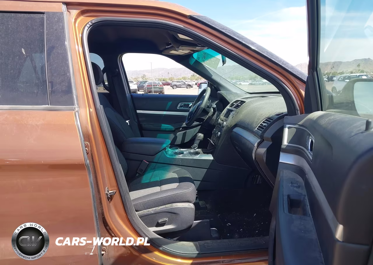 2017 Ford Explorer Xlt VIN:1FM5K7D83HGA69949 - 5