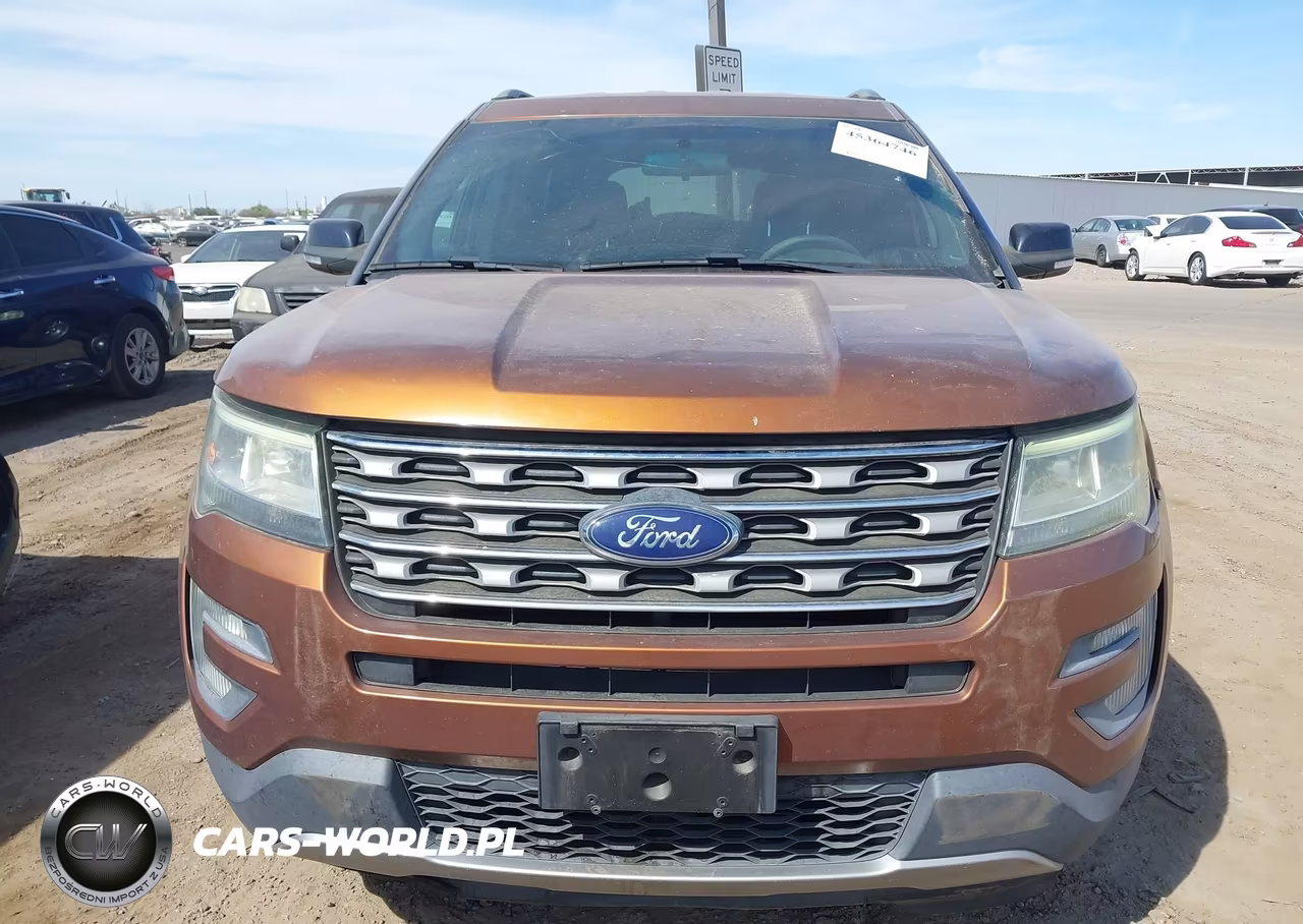2017 Ford Explorer Xlt VIN:1FM5K7D83HGA69949 - 6