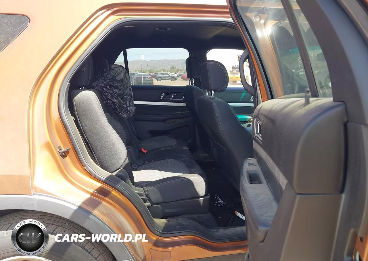 2017 Ford Explorer Xlt VIN:1FM5K7D83HGA69949 - 8