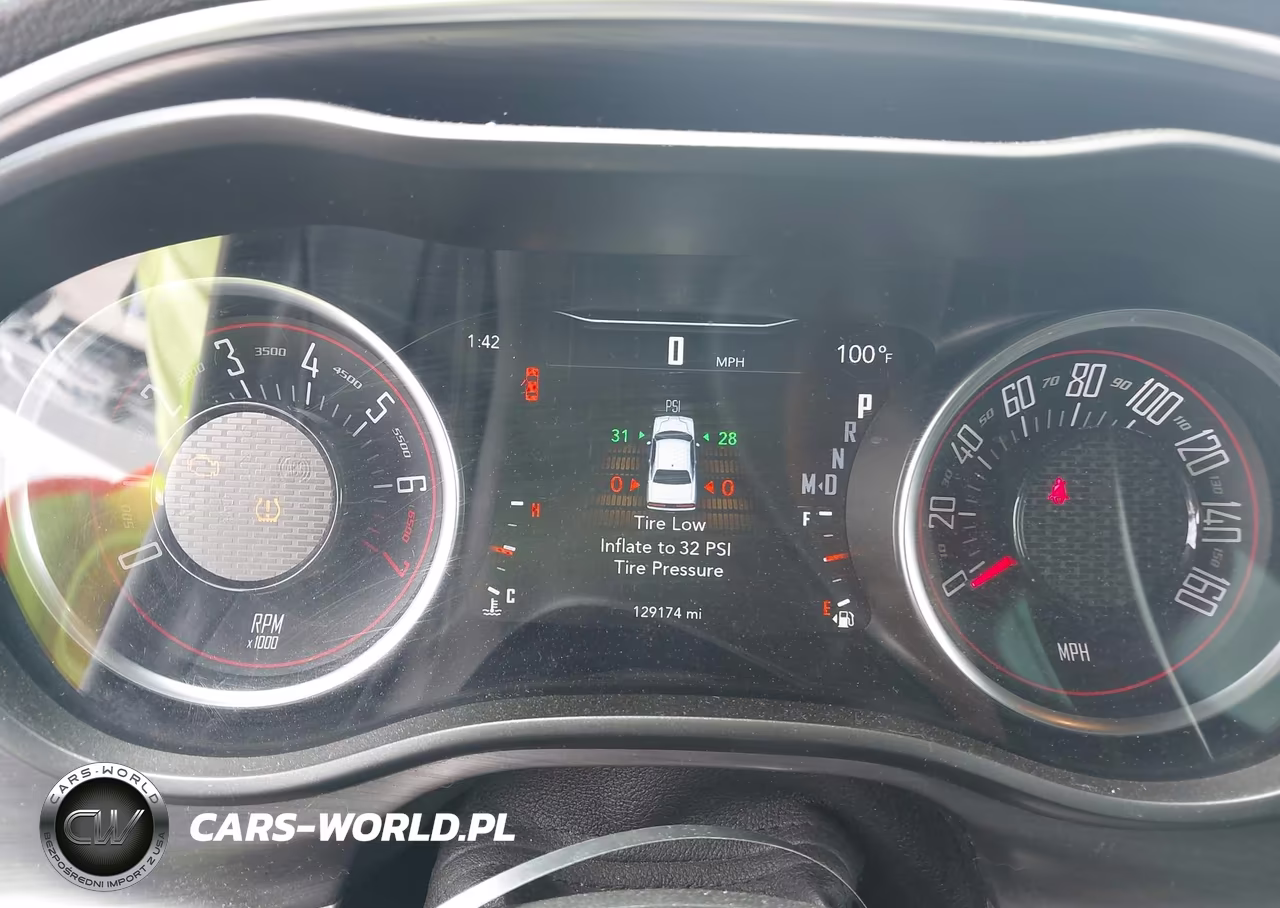 2018 Dodge Challenger Sxt VIN:2C3CDZAG8JH325188 - 7