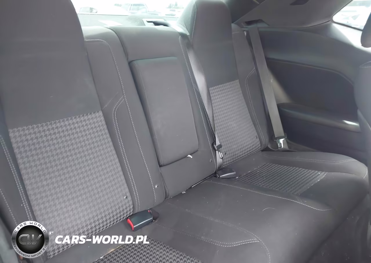 2018 Dodge Challenger Sxt VIN:2C3CDZAG8JH325188 - 8