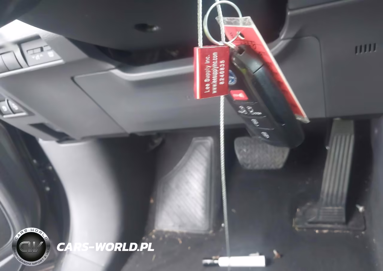 2023 Toyota Sienna Le VIN:5TDKRKEC2PS179940 - 11