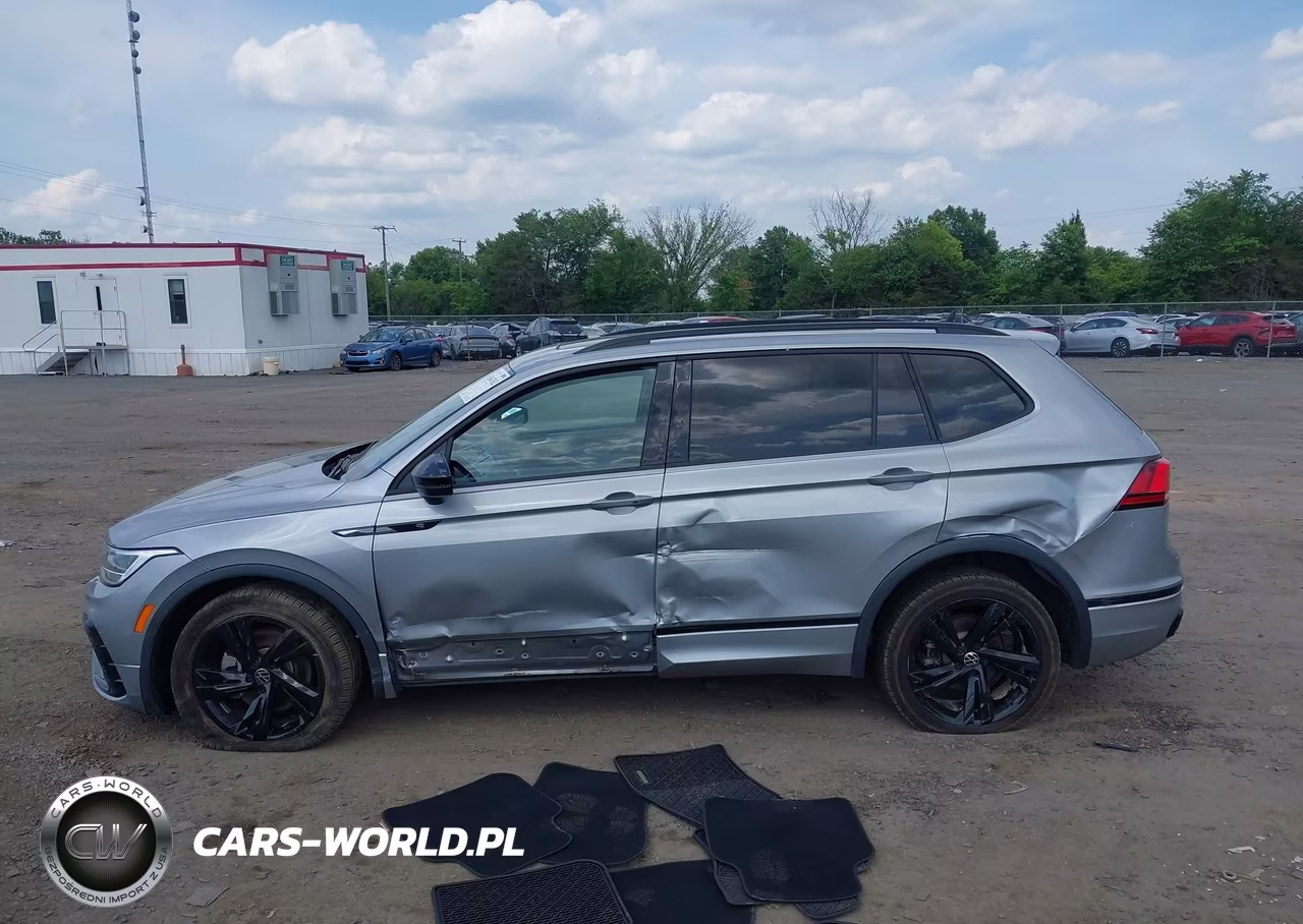 2023 Volkswagen Tiguan 2.0T Se R-Line Black VIN:3VVCB7AX1PM078128 - 14