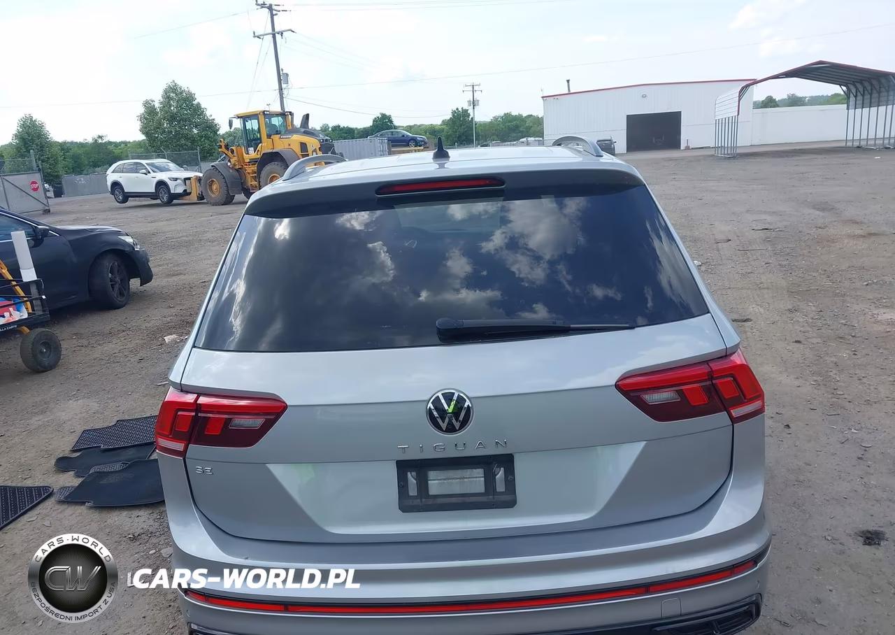 2023 Volkswagen Tiguan 2.0T Se R-Line Black VIN:3VVCB7AX1PM078128 - 16