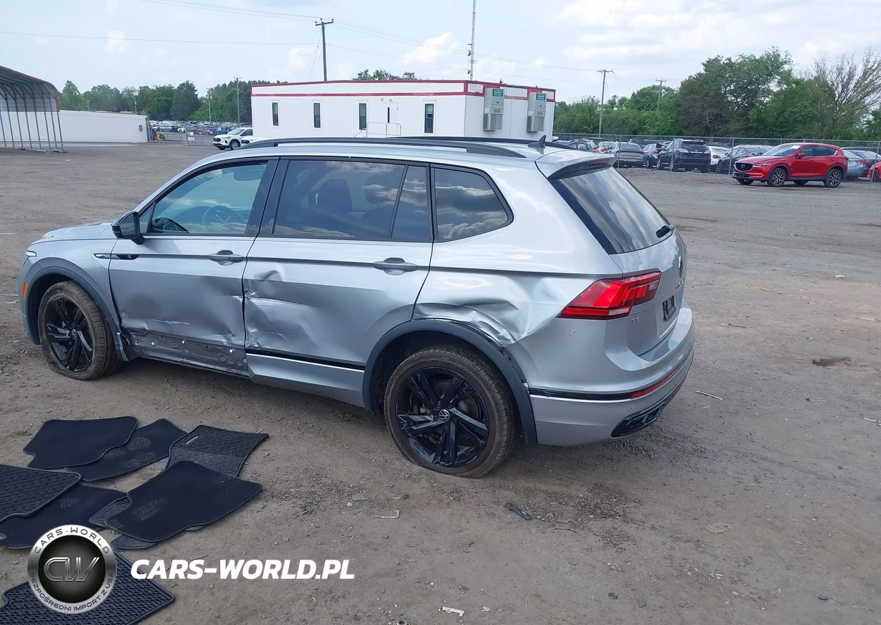 2023 Volkswagen Tiguan 2.0T Se R-Line Black VIN:3VVCB7AX1PM078128 - 3