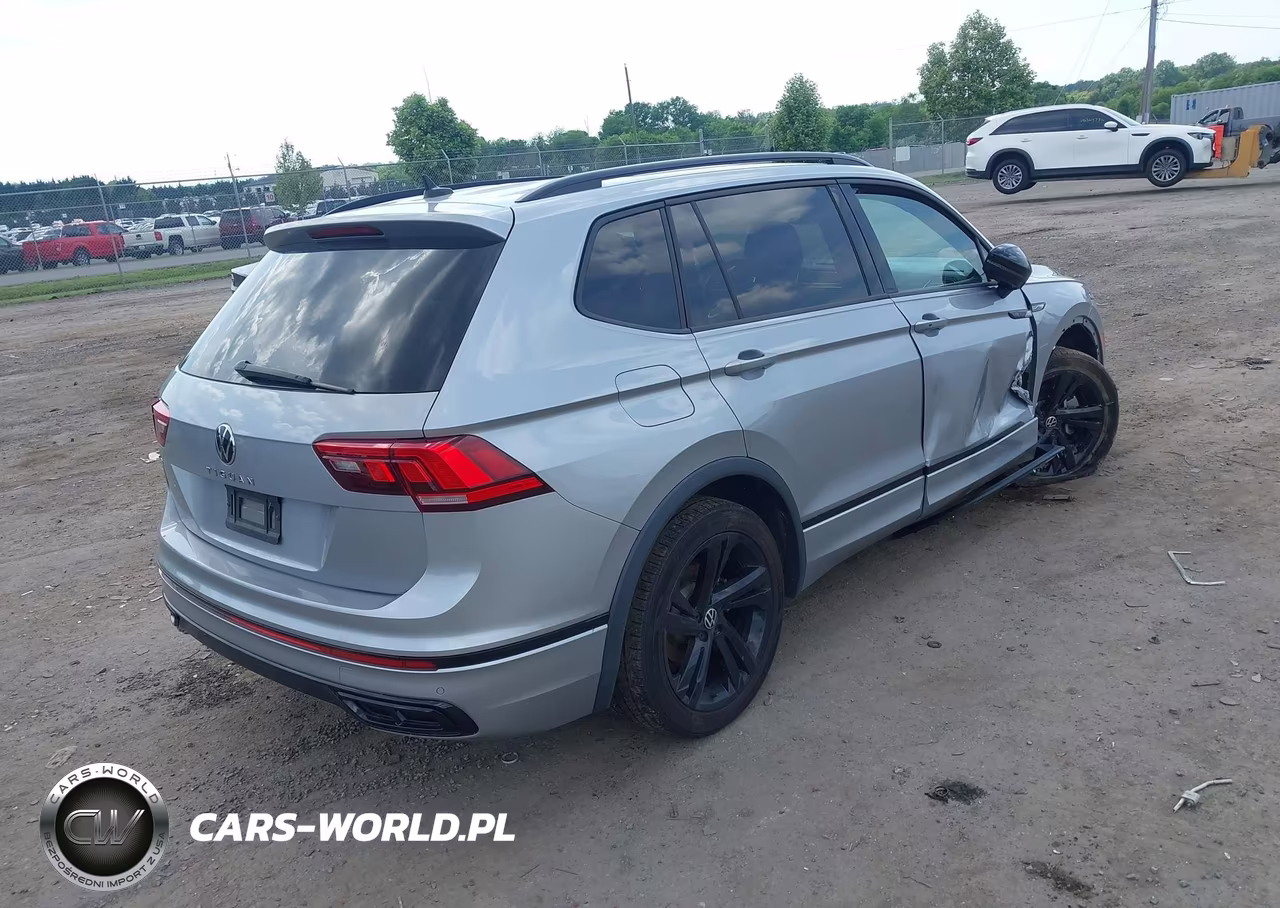 2023 Volkswagen Tiguan 2.0T Se R-Line Black VIN:3VVCB7AX1PM078128 - 4