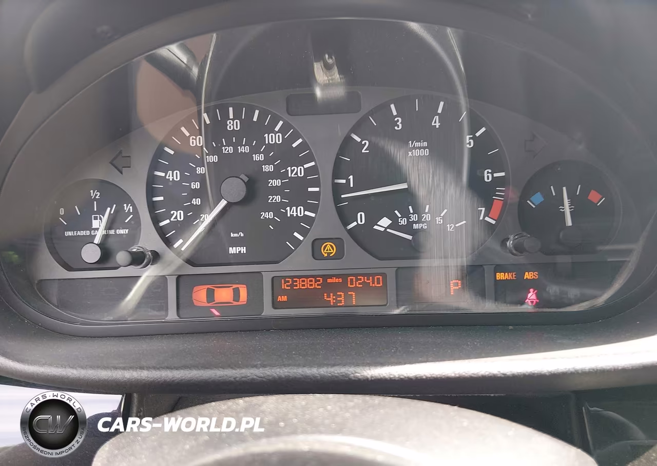 2004 BMW 325Xit VIN:WBAEP33434PF04606 - 7