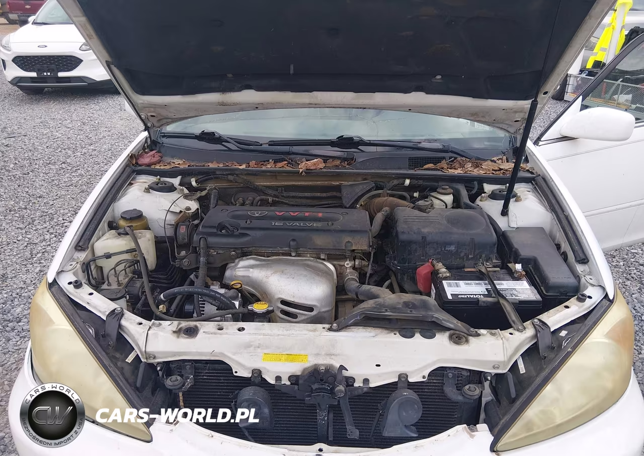 2003 Toyota Camry Le VIN:4T1BE32K83U182792 - 10