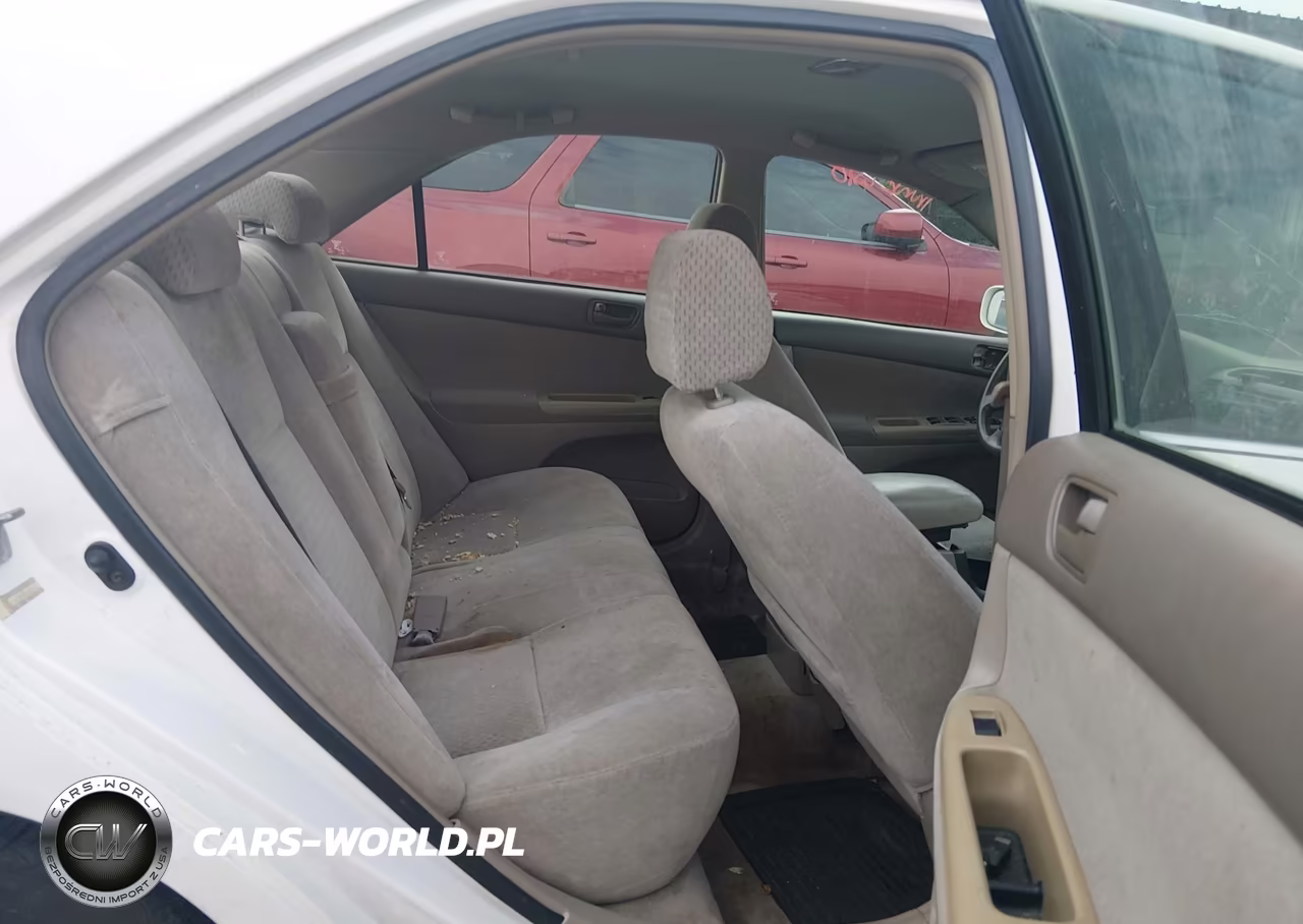 2003 Toyota Camry Le VIN:4T1BE32K83U182792 - 8