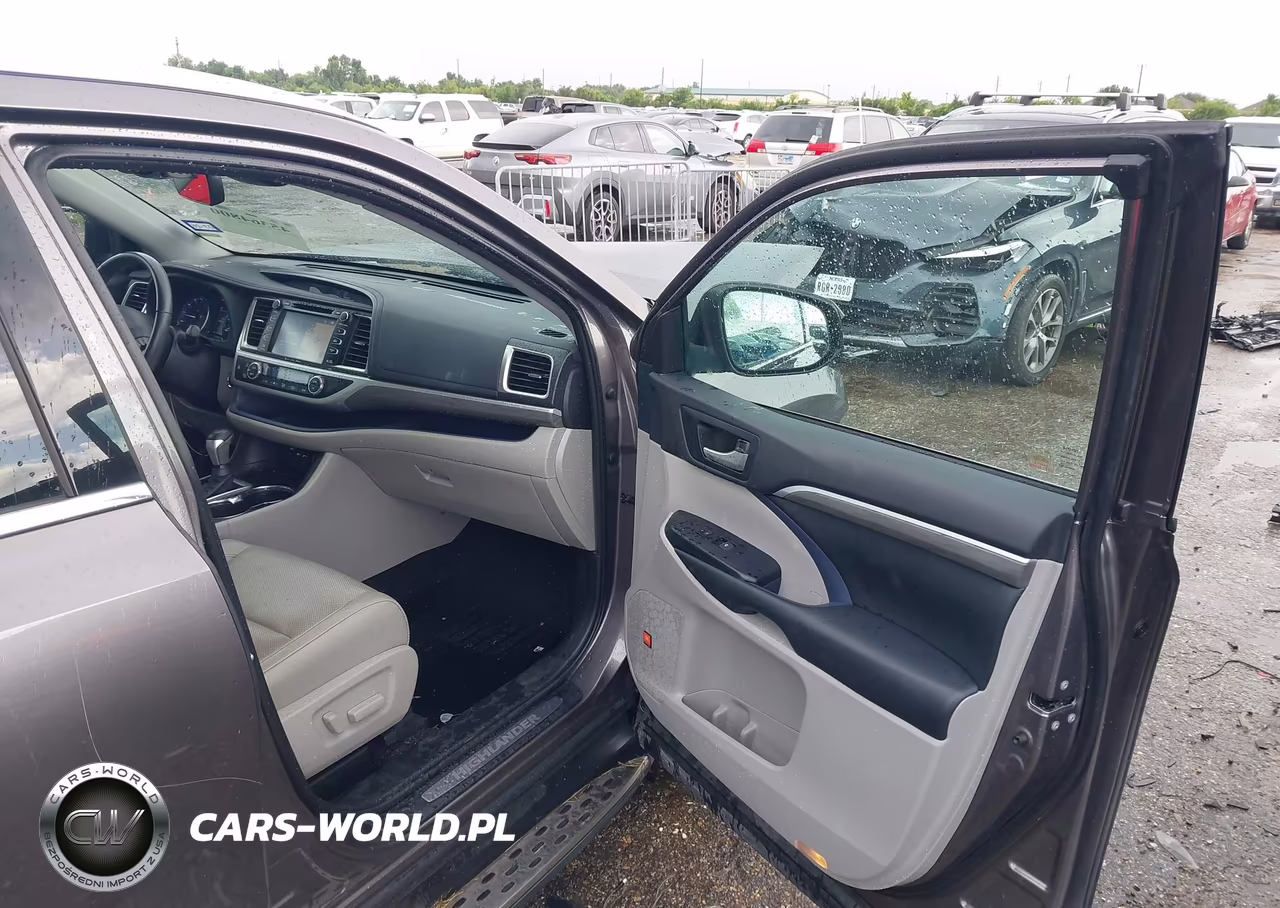 2019 Toyota Highlander Limited Platinum VIN:5TDYZRFH9KS318550 - 5
