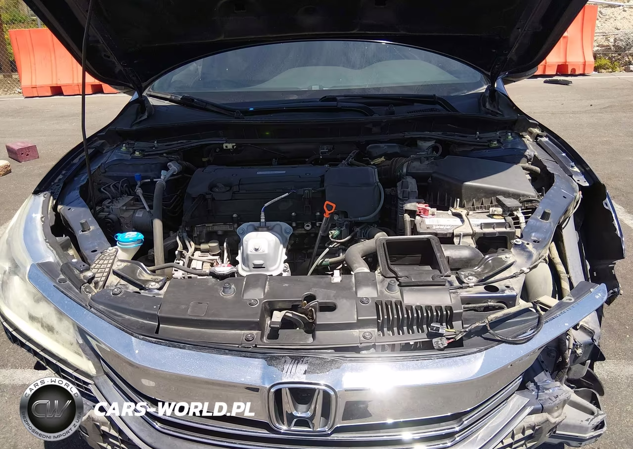 2017 Honda Accord Sport VIN:1HGCR2F61HA065117 - 10